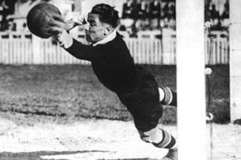 جیامپیرو کمبی-50 دروازه بان برتر تاریخ-academynazifi.com