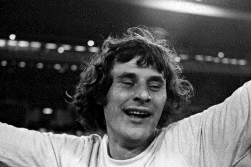 یان توماشفسکی-academynazifi.com